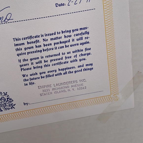 Gorgeous wedding gown and Crystal and Pearl headpiece - Picture 2 of 6